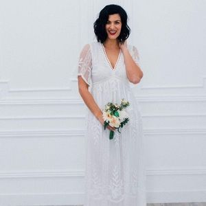 Elegant Lace Maxi Dress